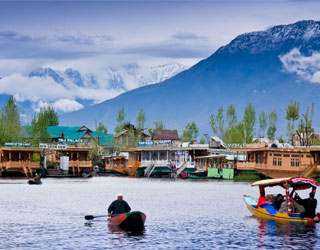 Kashmir,Vaishno Devi - Amritsar Tour Package